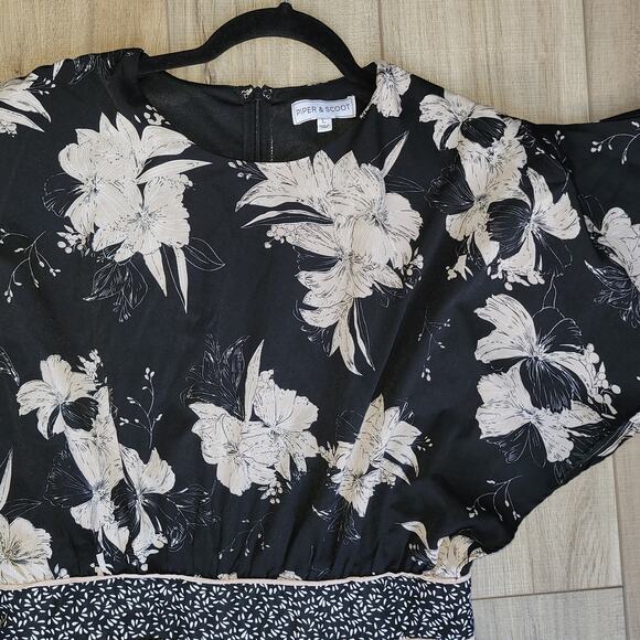 Piper & Scoot Floral Wide Leg Crew Neck Jumpsuit Flare Sleeves Women Sz L - Picture 5 of 10